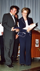 Überreichung der Zelter Plakette durch Frau Oberbürgermeisterin Barbara Bosch